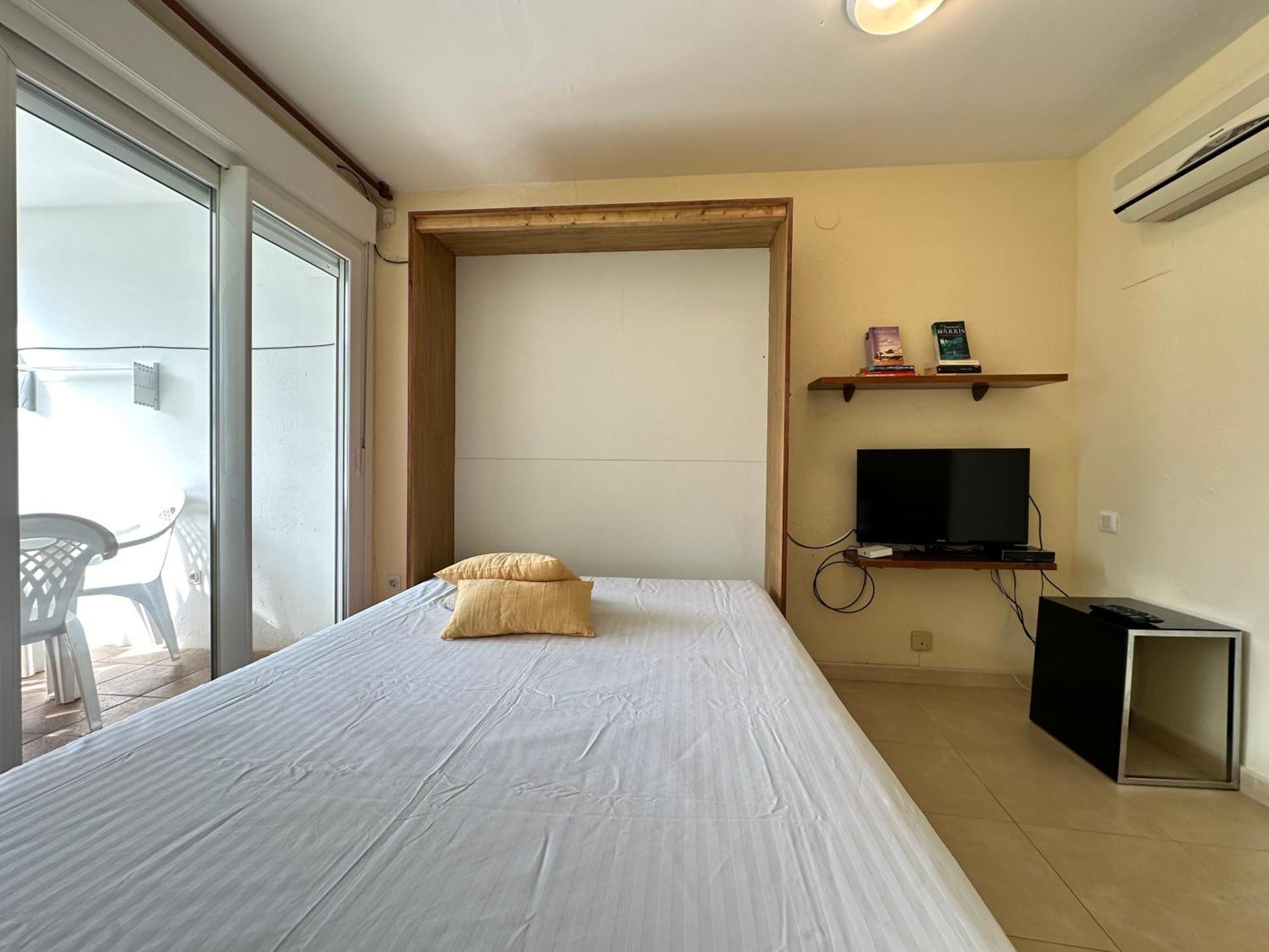 Agi Riera La Cuana Apartment *